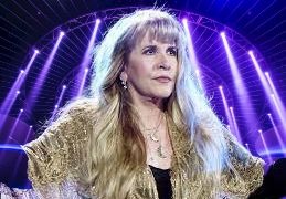 Stevie Nicks Tampa Concert: A Spellbinding Evening of Classic Hits!